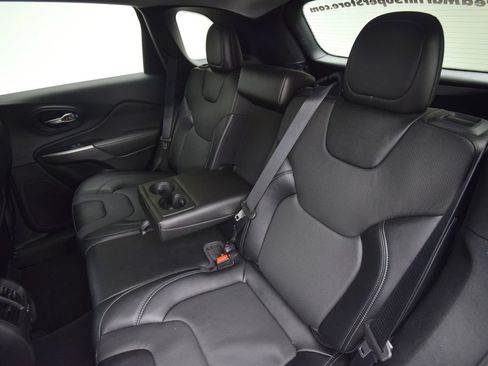 Used 2022 Jeep Cherokee Latitude Lux AWD/4WD image 21