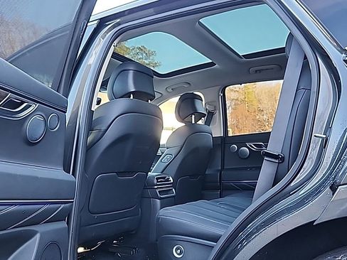 Used 2025 Genesis GV80 2.5T Advanced image 22