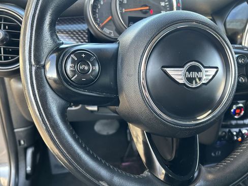 Used 2017 MINI Cooper S image 21
