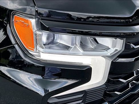 Used 2024 Chevrolet Silverado 1500 LT Trail Boss w/ LT Trail Boss Premium Package AWD/4WD image 31