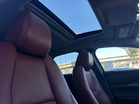 Used 2024 MAZDA CX-30 AWD 2.5 S w/ Preferred Package image 16