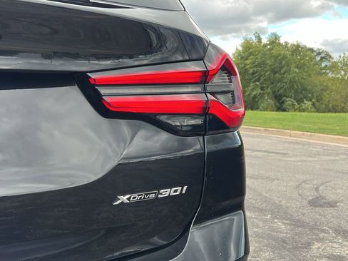 Used 2023 BMW X3 xDrive30i w/ Premium Package image 11