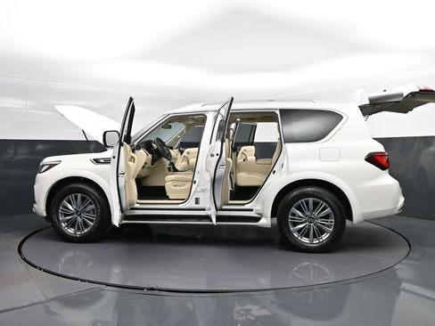 Certified 2023 INFINITI QX80 Luxe w/ Cargo Package RWD image 49