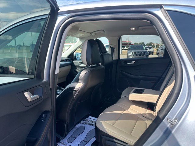 Used 2022 Ford Escape SEL w/ Technology Package AWD/4WD image 29