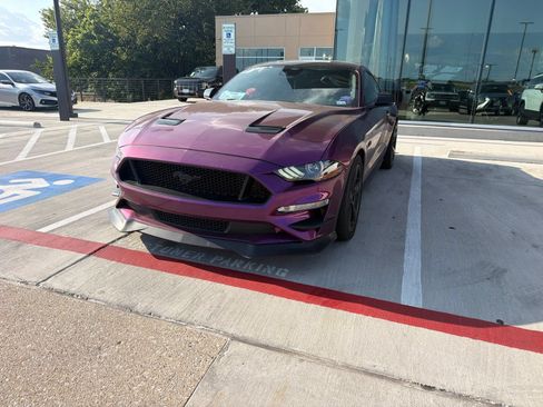 Used 2022 Ford Mustang GT Premium w/ Equipment Group 401A RWD image 2
