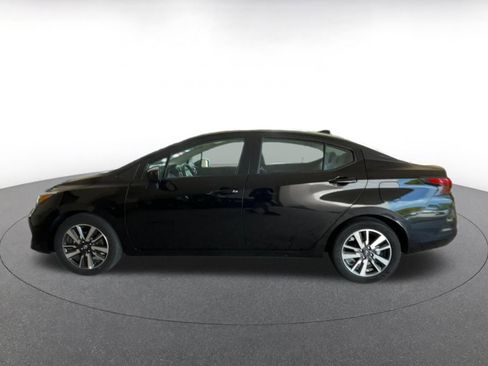 Used 2025 Nissan Versa SV image 8