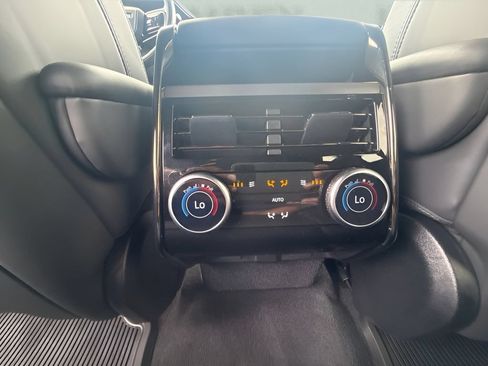 Used 2024 Land Rover Range Rover Sport Dynamic SE AWD/4WD image 12