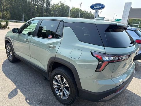Used 2025 Chevrolet Equinox LT FWD image 3