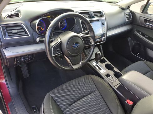 Used 2019 Subaru Outback 2.5i Premium image 16