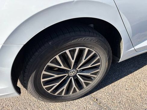 Used 2019 Volkswagen Jetta SEL FWD image 11