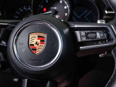 Used 2022 Porsche Macan AWD/4WD image 19