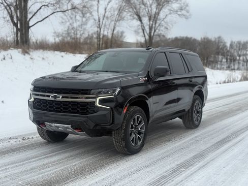 Used 2021 Chevrolet Tahoe Z71 image 2