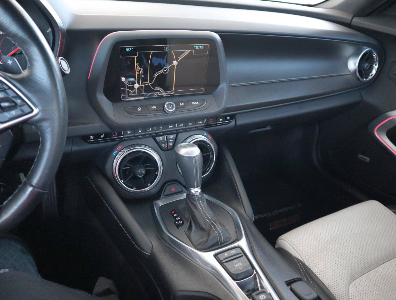 Used 2018 Chevrolet Camaro SS RWD image 33