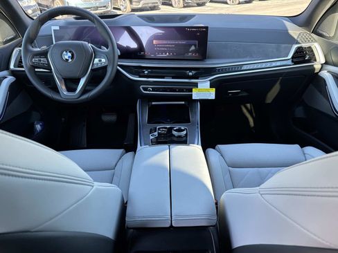 New 2026 BMW X5 xDrive40i w/ Executive Package image 18