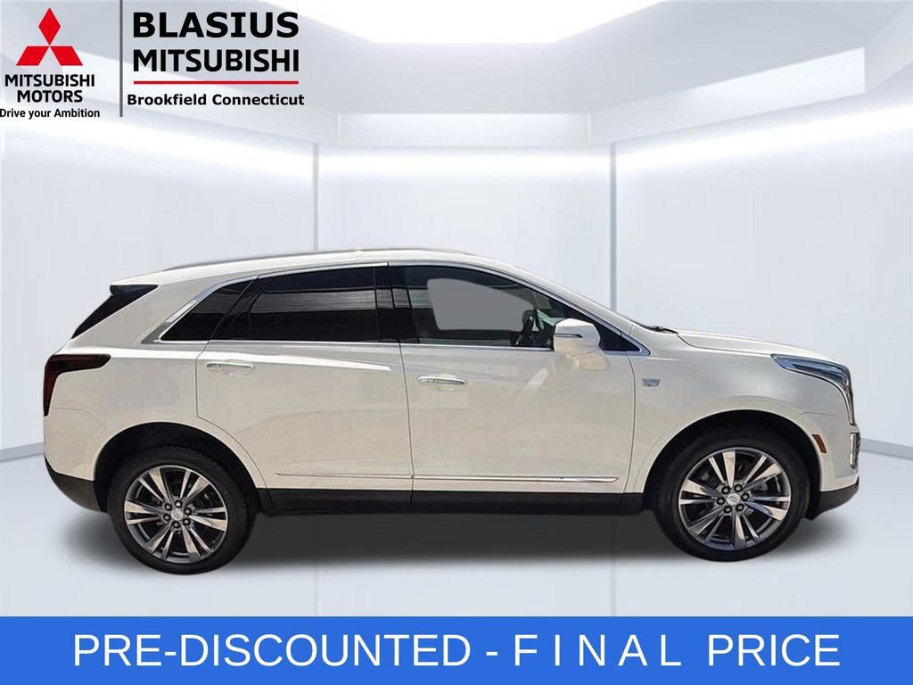 Used 2025 Cadillac XT5 Premium Luxury AWD/4WD image 5