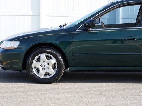 Used 1998 Honda Accord EX image 13