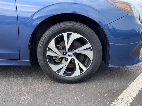 Used 2022 Subaru Legacy Premium image 9