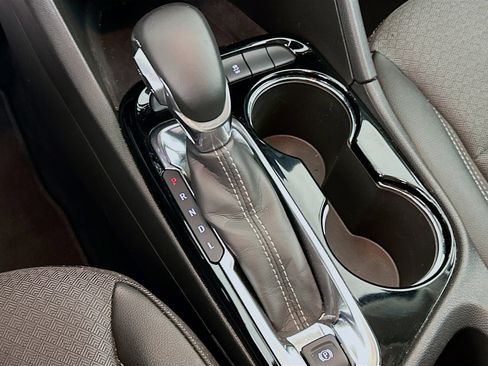 Used 2025 Buick Encore GX Preferred image 24