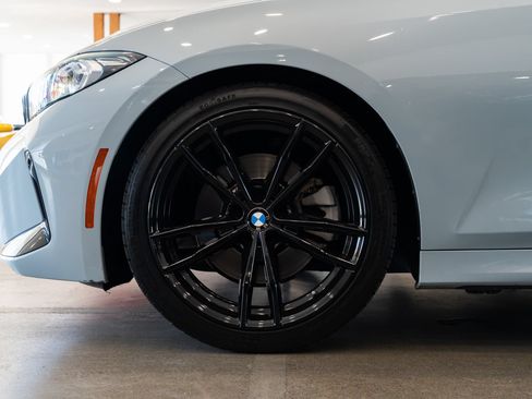 Used 2024 BMW 330i Sedan w/ M Sport Package RWD image 7