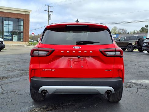 Used 2024 Ford Escape Active w/ Tech Pack #2 AWD/4WD image 6