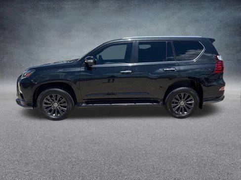 Used 2022 Lexus GX 460 Luxury w/ Sport Design Package AWD/4WD image 2