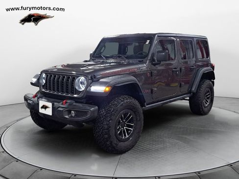 Used 2024 Jeep Wrangler Unlimited Rubicon w/ XTREMEE 35" Tire Package AWD/4WD image 7