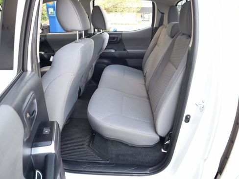 Used 2023 Toyota Tacoma SR5 AWD/4WD image 21