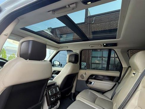 Used 2019 Land Rover Range Rover HSE image 20
