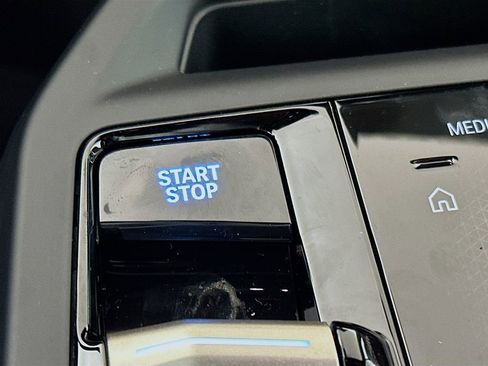 Used 2025 BMW iX xDrive50 image 17