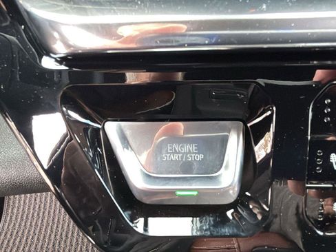 New 2025 GMC Sierra 2500 Denali Ultimate w/ Snow Plow Prep/Camper Package image 13