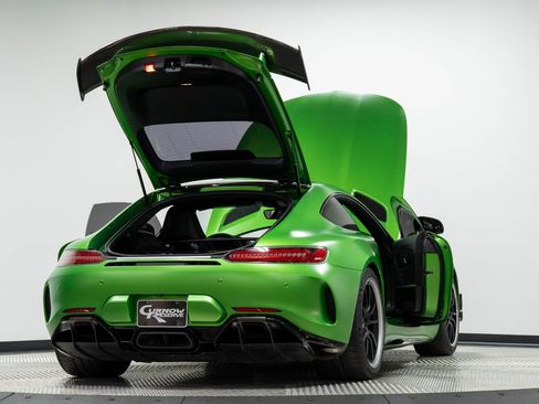 Used 2018 Mercedes-Benz AMG GT R image 23