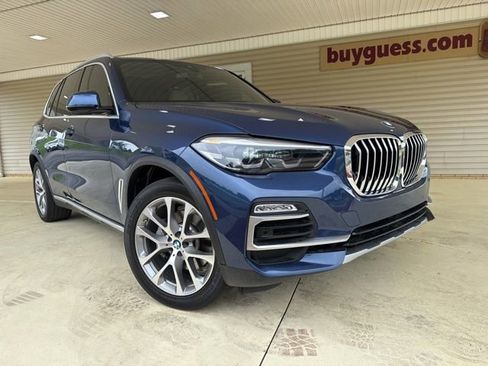 Used 2019 BMW X5 xDrive40i w/ Convenience Package AWD/4WD image 2