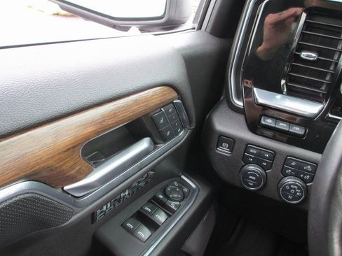 Used 2023 Chevrolet Silverado 1500 High Country w/ High Country Premium Package image 29