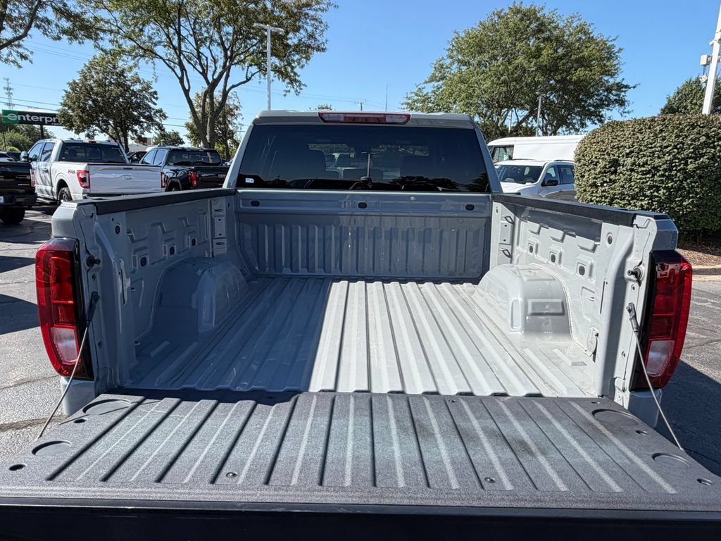 Used 2024 GMC Sierra 1500 Elevation w/ LPO, Elevation Black Package AWD/4WD image 9