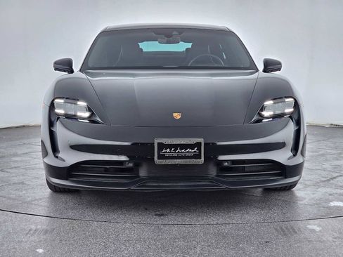 Used 2023 Porsche Taycan w/ Premium Package image 8