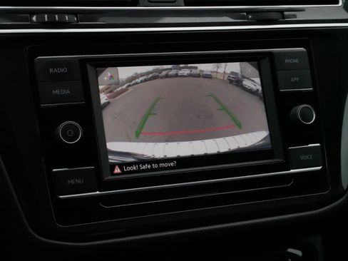 Certified 2023 Volkswagen Tiguan S image 28