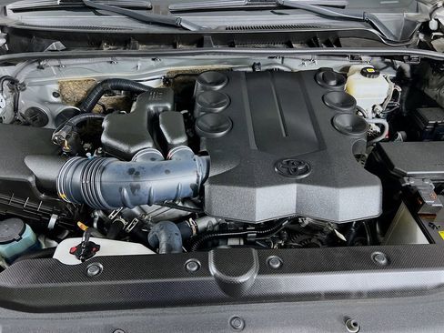 Used 2022 Toyota 4Runner TRD Off-Road Premium image 32