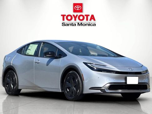 New 2026 Toyota Prius Plug-In Hybrid FWD image 1