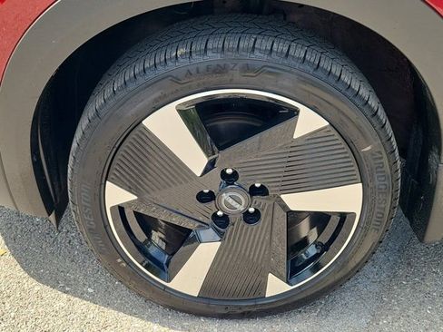 Certified 2026 Nissan Kicks SR image 12