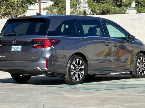 New 2026 Honda Odyssey Elite image 4