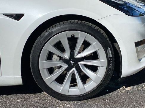 Used 2022 Tesla Model 3 Long Range image 9