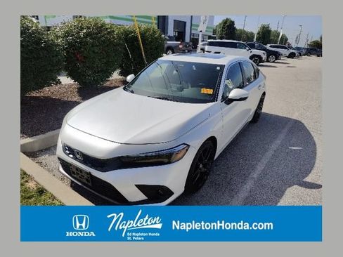 Used 2023 Honda Civic Sport Touring image 1