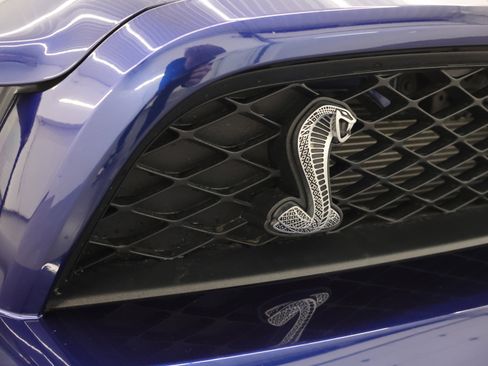 Used 2011 Ford Mustang Shelby GT500 w/ SVT Performance Pkg RWD image 24