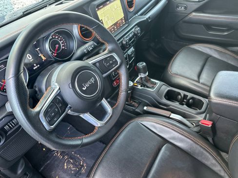 Used 2022 Jeep Gladiator Mojave w/ Trailer Tow Package image 10