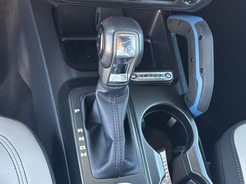 Used 2022 Ford Bronco Wildtrak image 36