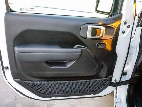 New 2026 Jeep Gladiator Sport image 24