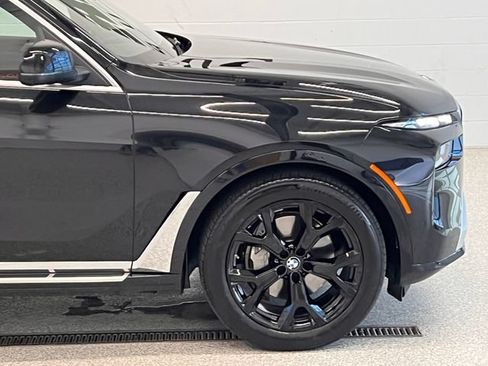Used 2026 BMW X7 xDrive40i AWD/4WD image 8