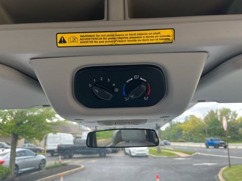 Used 2019 Ford Transit 350 XL image 40