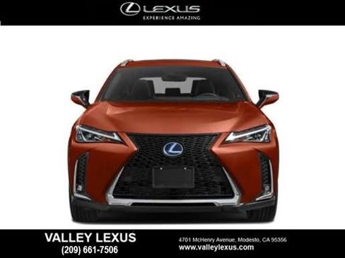 Used 2019 Lexus UX 250h AWD/4WD image 5