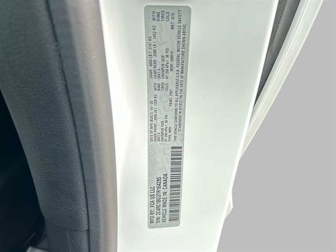 Used 2026 Chrysler Pacifica Select image 33